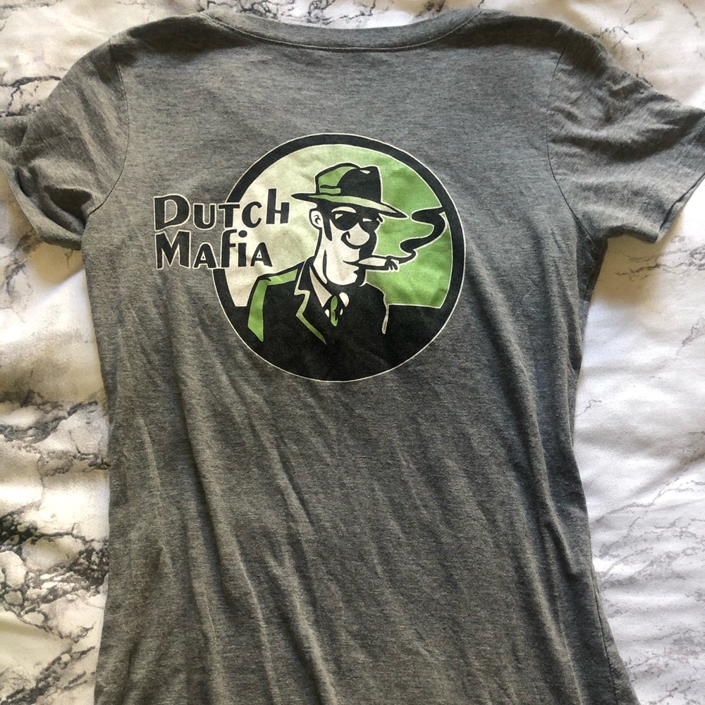 💙Dutch Bros Classic Tee Gray Small